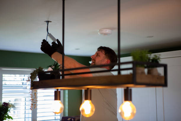  Aurora, IL Electrician Pros